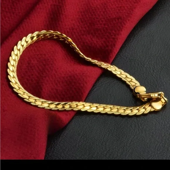 New 18K Gold Plated Snake Bracelet - Picture 7 of 7
